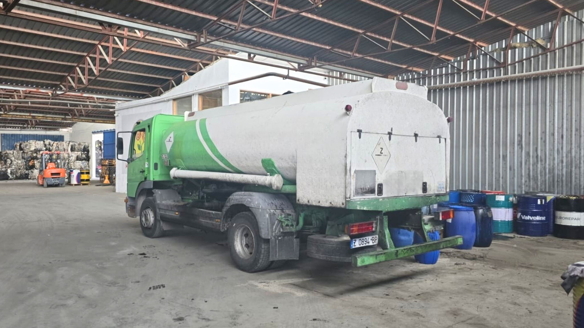 AUTOBOMBAS CISTERNA 10000 - vista alternativa