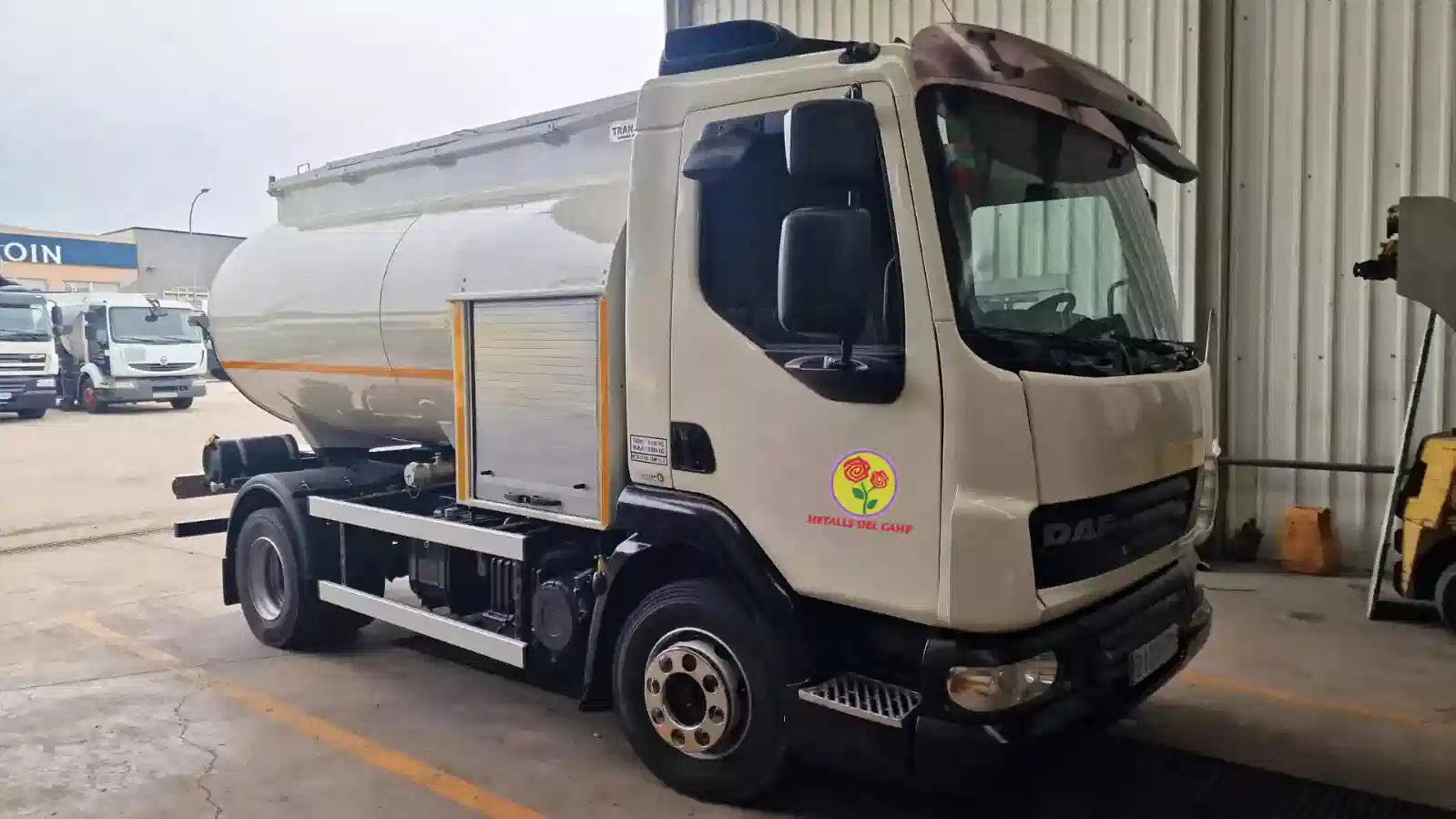 AUTOBOMBAS CISTERNA 6000